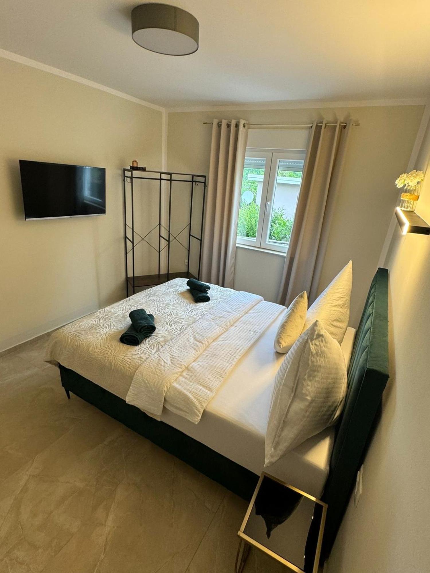 Cellinis Home Apartment Jadranovo Exterior photo